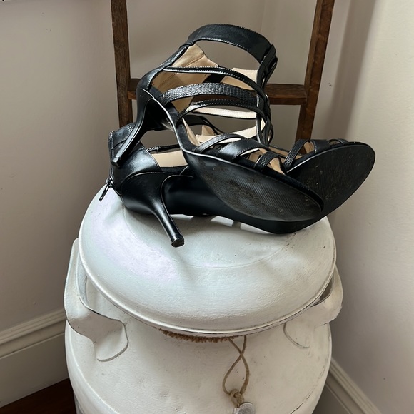 Nine West skinny heel patent leather shoes - Picture 3 of 3